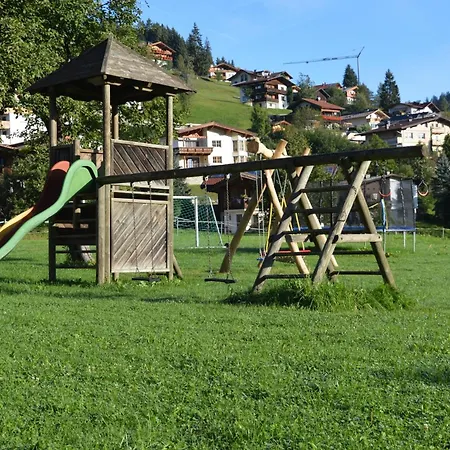 Steinerhof 奥伯劳