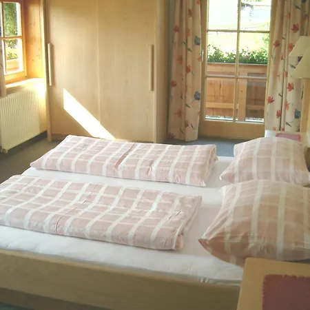 Steinerhof * 奥伯劳